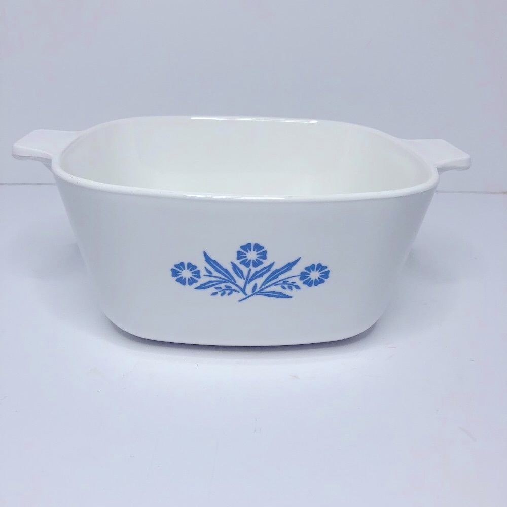 Vintage Corning Ware Blue Cornflower 1 3/4 Quart Timeless Farmhouse Cottagecore